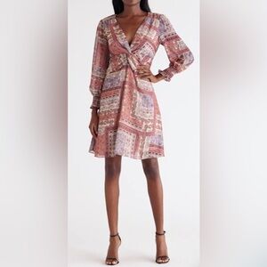 Patchwork Print Long Sleeve Minidress
Julia Jordan